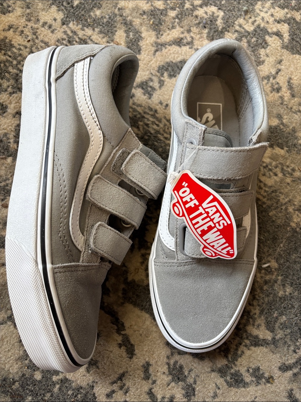 Vans unisex Gray Velcro Old Skool with White Side Stripe